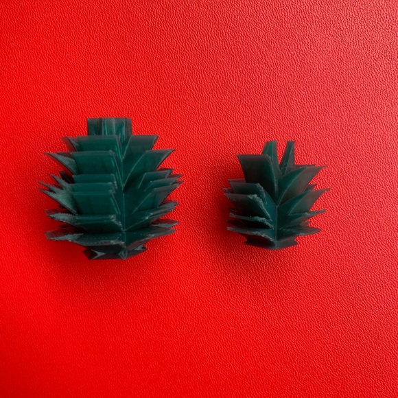 Pineapple Leaf Straw Toppers - Picture 1 of 10